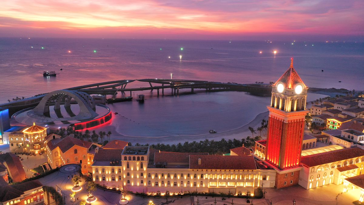 Ultimate Vietnam & Phu Quoc Escape 9 Nights 10 Days